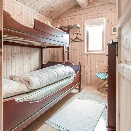 5 Bedroom Gorgeous In Engerdal *