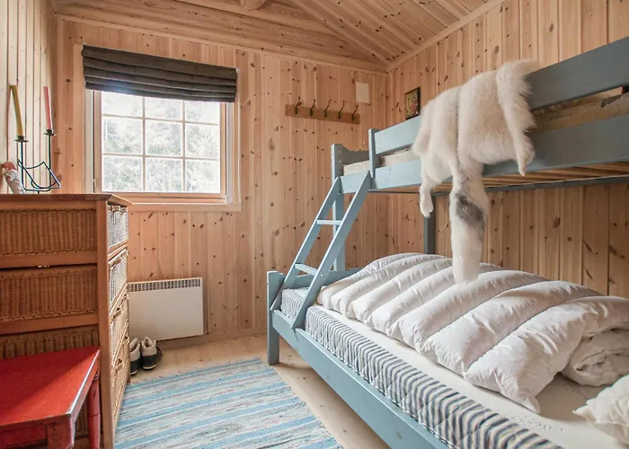 5 Bedroom Gorgeous In Engerdal 펜션 *